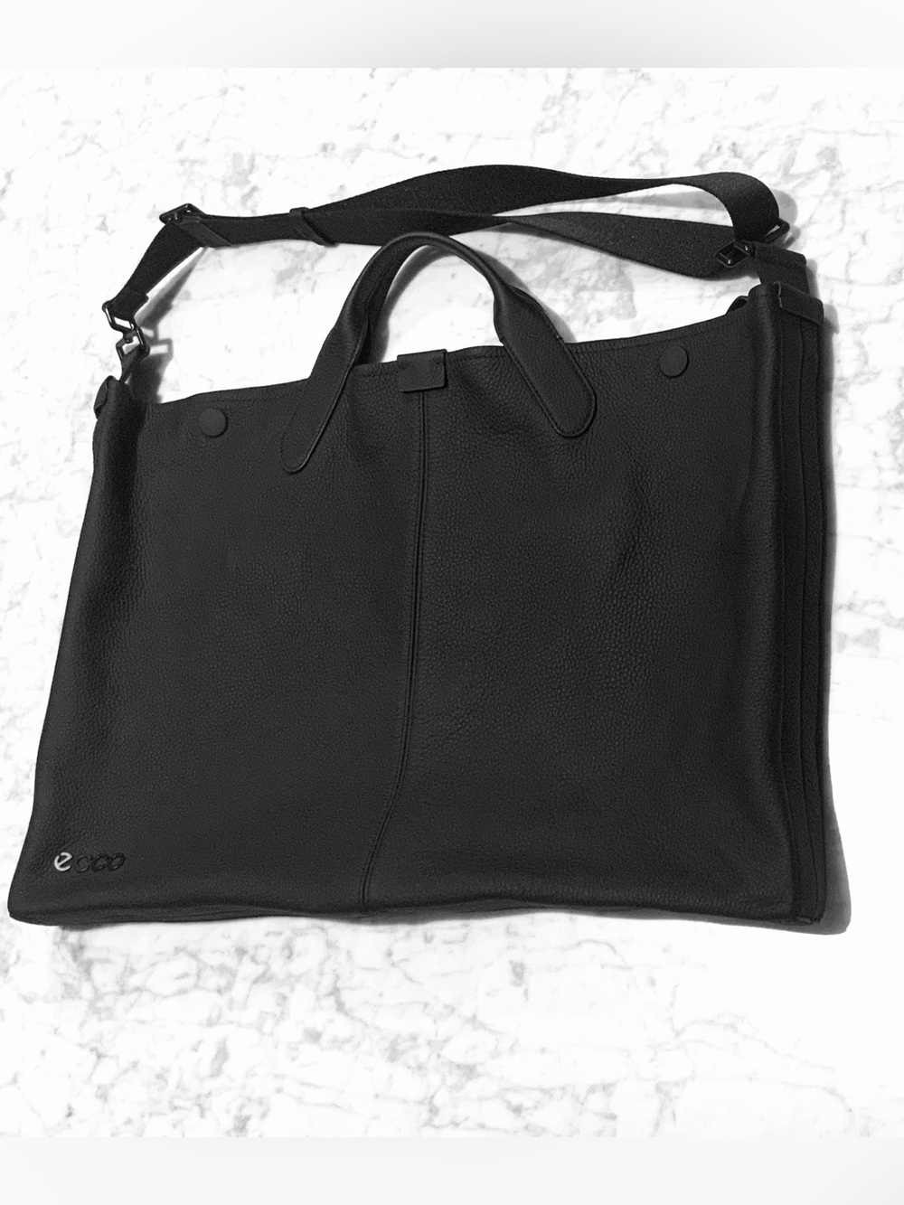 Ecco Soft Pebbled Large Tote East West